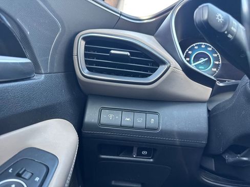 Certified 2023 Hyundai Santa Fe SEL w/ Premium Package image 55