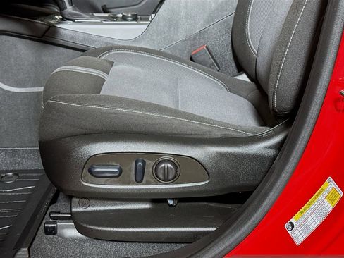 Used 2023 Chevrolet Blazer LT w/ Convenience Package image 16