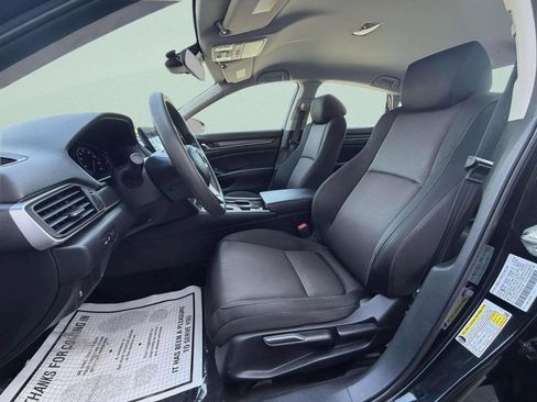 Used 2019 Honda Accord LX image 10
