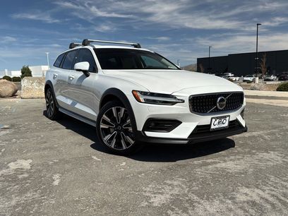 Certified 2025 Volvo V60 B5 Cross Country Ultra