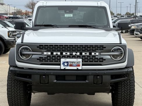 New 2025 Ford Bronco Badlands image 32