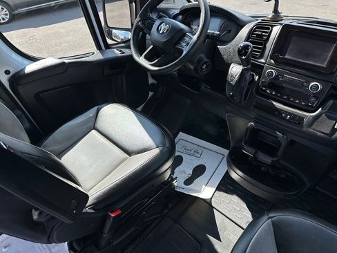 Used 2023 RAM ProMaster 2500 image 18