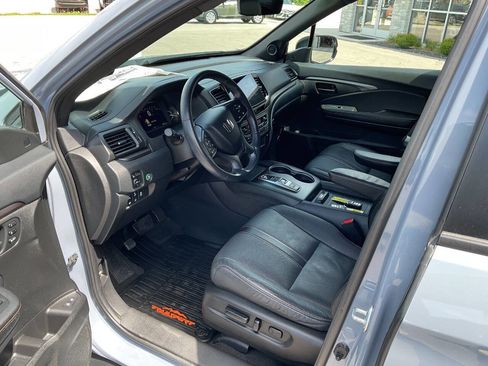 Used 2022 Honda Passport TrailSport image 14