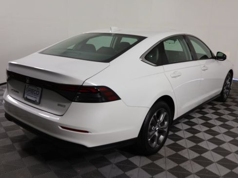 Used 2023 Honda Accord EX image 8