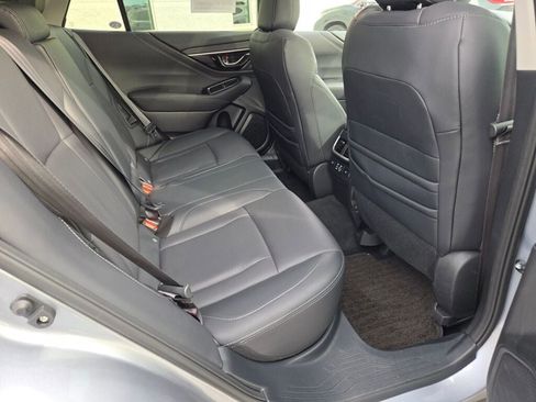 Used 2023 Subaru Outback Limited image 9