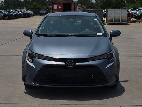 Used 2026 Toyota Corolla LE FWD image 9