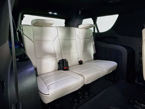 Used 2021 Cadillac Escalade ESV Sport AWD/4WD image 29