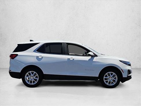 Used 2022 Chevrolet Equinox LT FWD image 4