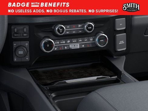 New 2025 Ford F250 Lariat w/ Lariat Ultimate Package image 16