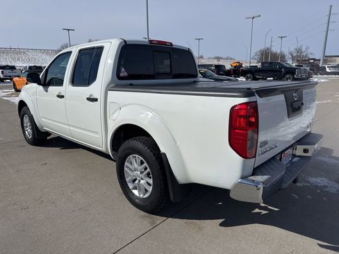 Used 2017 Nissan Frontier SV image 23