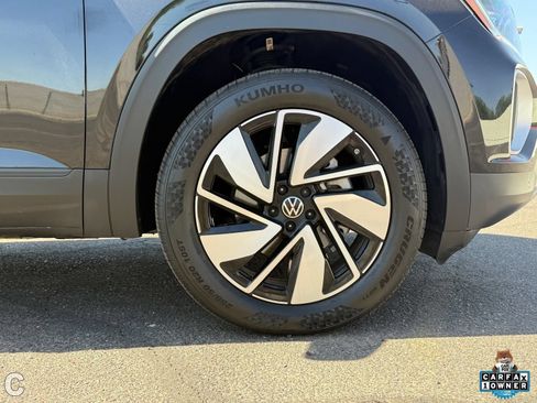 Used 2025 Volkswagen Atlas SE AWD/4WD image 10