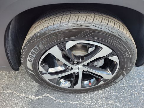 Certified 2026 Chevrolet Trax RS w/ Driver Confidence Package FWD image 34