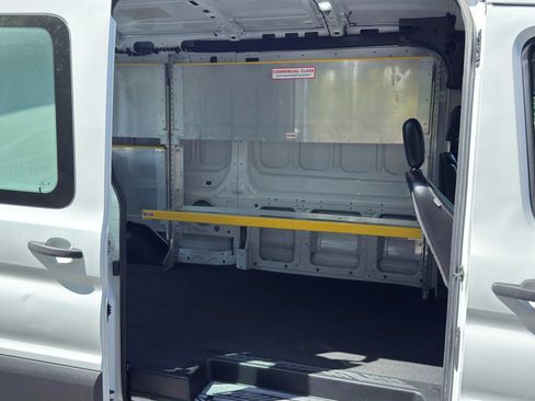 Used 2021 Ford Transit 250 Medium Roof RWD image 26