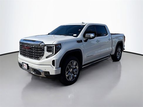 Used 2024 GMC Sierra 1500 Denali w/ Denali Reserve Package image 3