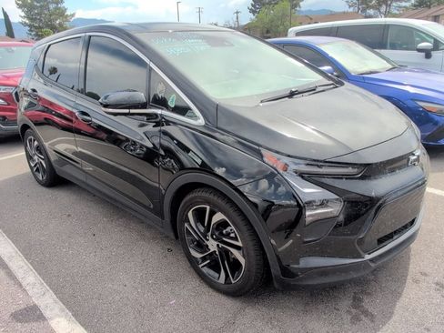 Certified 2023 Chevrolet Bolt LT w/ Infotainment Package FWD image 9