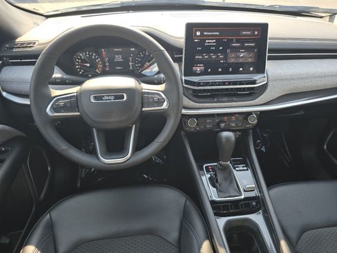 Used 2023 Jeep Compass Latitude w/ Convenience Group AWD/4WD image 25