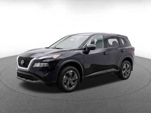 Used 2025 Nissan Rogue SV AWD/4WD image 3