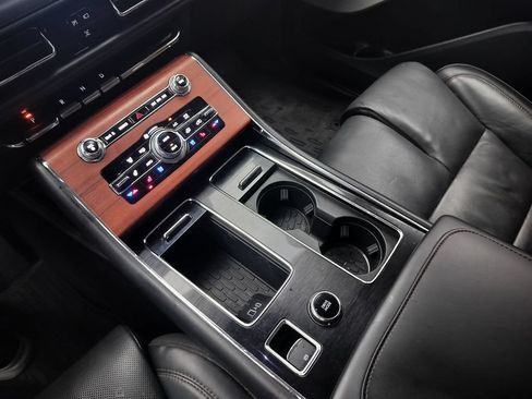 Used 2024 Lincoln Aviator Reserve w/ Equipment Group 201A AWD/4WD image 18