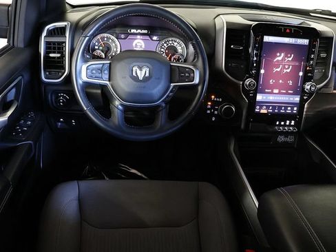 Used 2023 RAM 1500 Big Horn AWD/4WD image 3