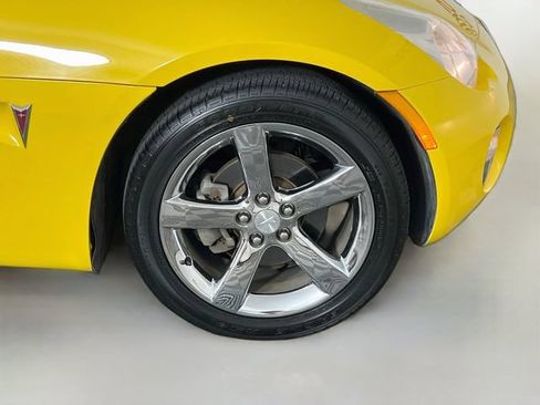 Used 2007 Pontiac Solstice Convertible w/ Premium Package RWD image 29