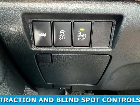Used 2014 Toyota Avalon XLE Touring FWD image 37