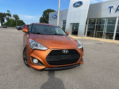 Used 2015 Hyundai Veloster Turbo FWD image 5