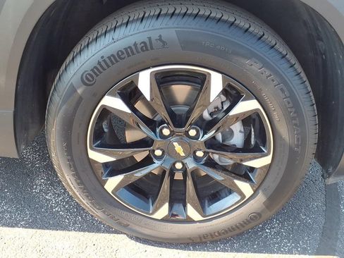 Used 2023 Chevrolet TrailBlazer LT FWD image 15