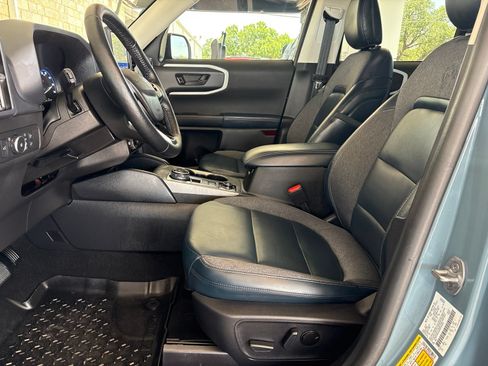 Used 2022 Ford Bronco Sport Outer Banks w/ Tech Package AWD/4WD image 14