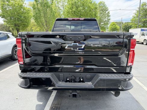 New 2026 Chevrolet Silverado 2500 High Country w/ High Country Premium Package AWD/4WD image 6