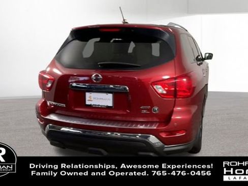 Used 2017 Nissan Pathfinder SL image 8