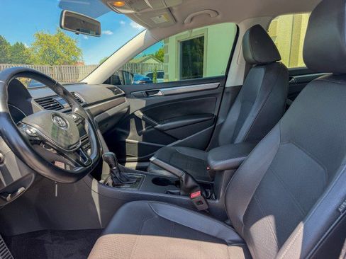 Used 2018 Volkswagen Passat 2.0T S FWD image 5