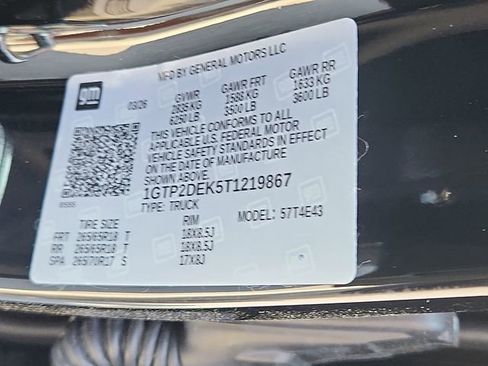 New 2026 GMC Canyon AT4 w/ Technology Plus Package AWD/4WD image 18