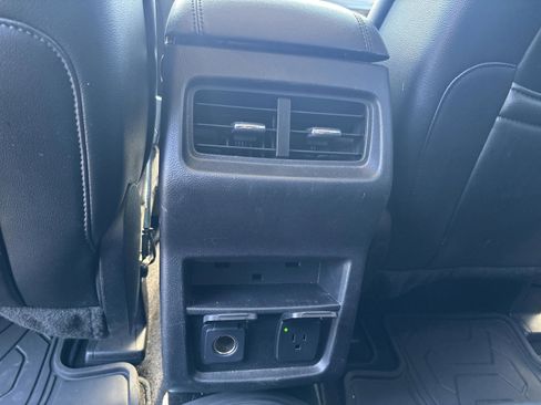 Used 2015 Ford Edge SEL w/ Equipment Group 201A FWD image 13