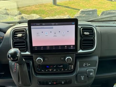 New 2025 RAM ProMaster 3500 w/ Quick Order Package 22G SLT image 34