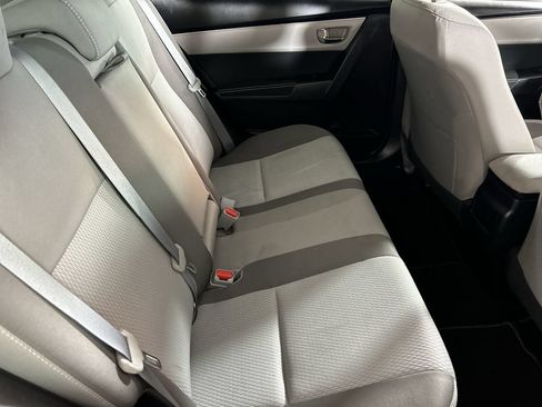 Used 2018 Toyota Corolla LE w/ Carpet Mat Package (TMS) FWD image 25