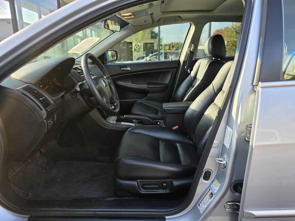Used 2005 Honda Accord EX-L image 19