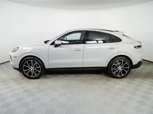 New 2026 Porsche Cayenne Coupe AWD/4WD image 2