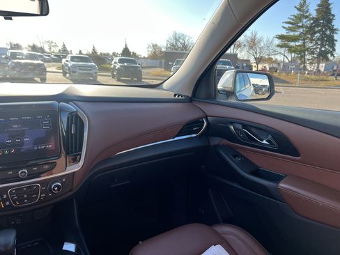 Certified 2021 Chevrolet Traverse High Country image 16