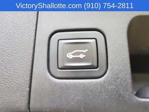 Used 2020 Cadillac XT5 Premium Luxury AWD/4WD image 29