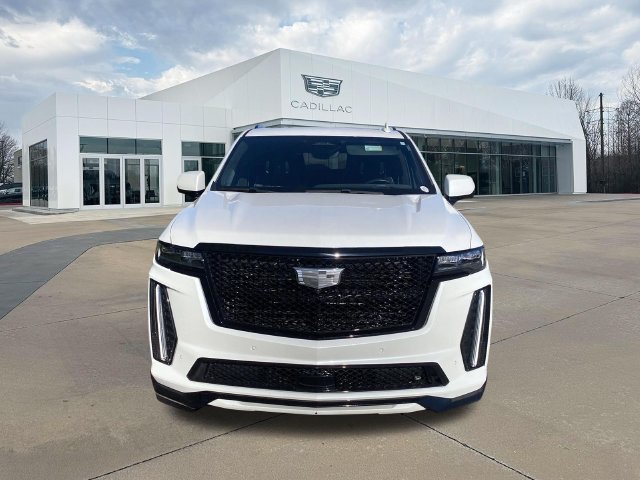 Used 2023 Cadillac Escalade ESV V w/ LPO, ONYX Package AWD/4WD image 12