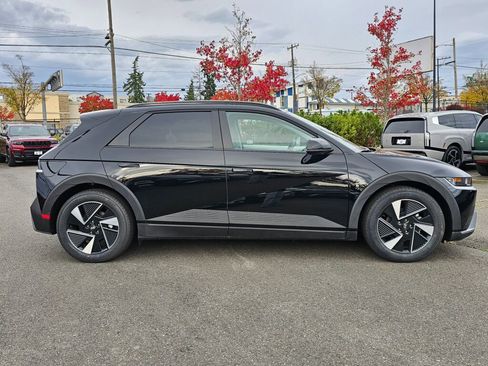 New 2025 Hyundai Ioniq 5 SEL image 8