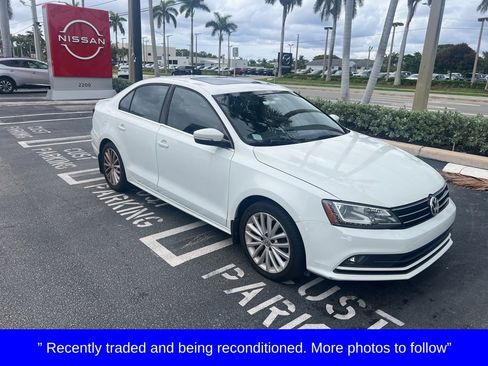 Used 2016 Volkswagen Jetta SEL w/ Lighting Package FWD image 1