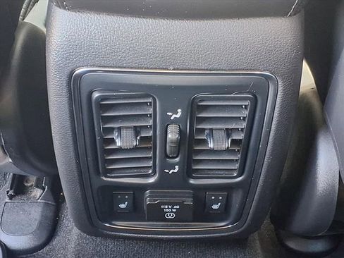 Used 2013 Jeep Grand Cherokee Limited image 10