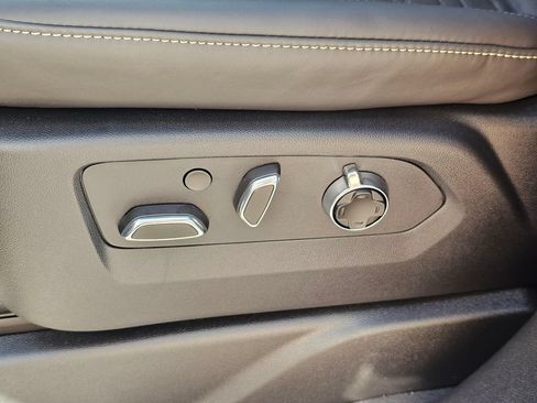 New 2026 Cadillac Escalade Platinum Sport AWD/4WD image 26