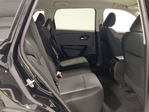 Used 2022 Nissan Rogue SV image 19