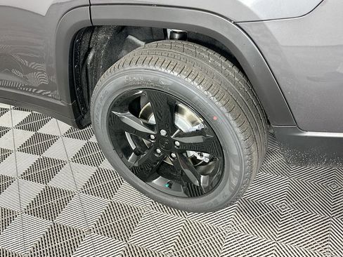 New 2026 Jeep Grand Cherokee L Limited w/ Limited Altitude Package AWD/4WD image 41