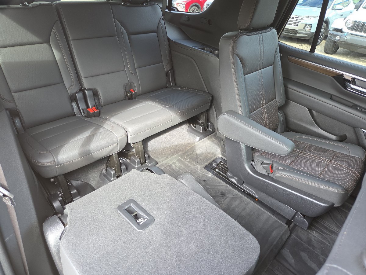 New 2026 Chevrolet Tahoe High Country AWD/4WD image 28