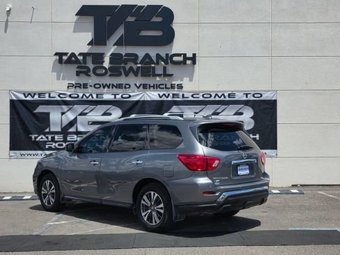 Used 2020 Nissan Pathfinder S FWD image 10