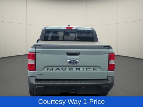Used 2023 Ford Maverick Lariat w/ Lariat Luxury Package FWD image 8