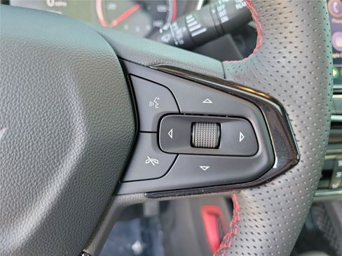 Used 2022 Chevrolet TrailBlazer RS w/ Sun and Liftgate Package FWD image 24
